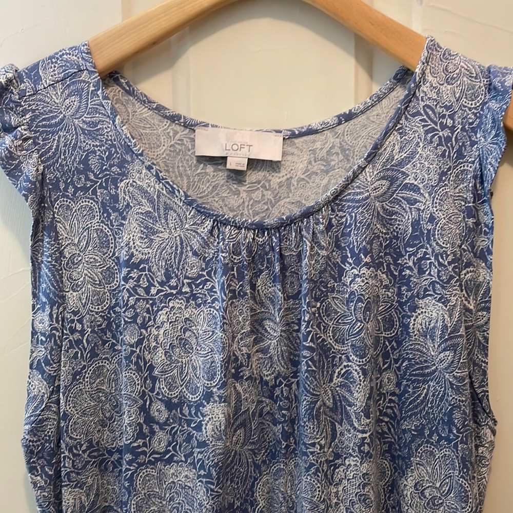 LOFT sleeveless top